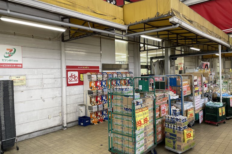 【マルサン吉川店】プロモーションに最適なレジ通過後の導線上に位置するスペース ※平日のみ利用可能の画像3