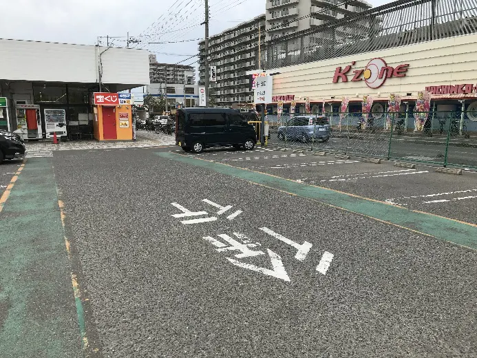 【西友 堺福田店】屋外駐車場 プロモーション用途やキッチンカー、物販、食物販のポップアップストアに最適なスーパー屋外軒先の催事イベントスペース