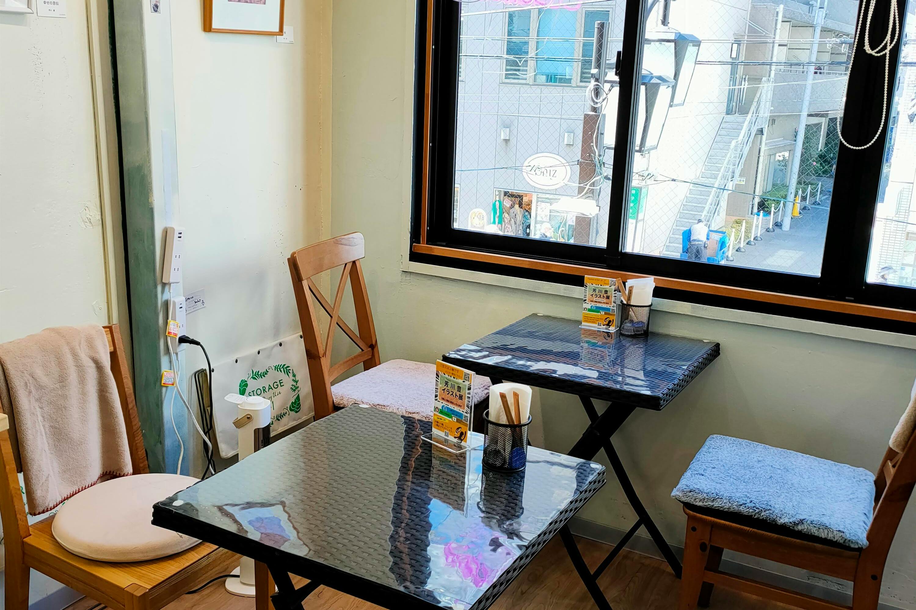 【千駄木駅1分】作品展示に適したアートカフェギャラリー