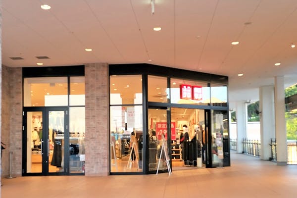 【BRANCH 神戸学園都市】プロモーションや物販用途での利用が可能な商業施設の屋上駐車場前のスペース