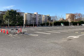 【ユニディ松戸ときわ平店】屋外駐車場① キッチンカーの出店に最適な屋外駐車場の催事イベントスペース