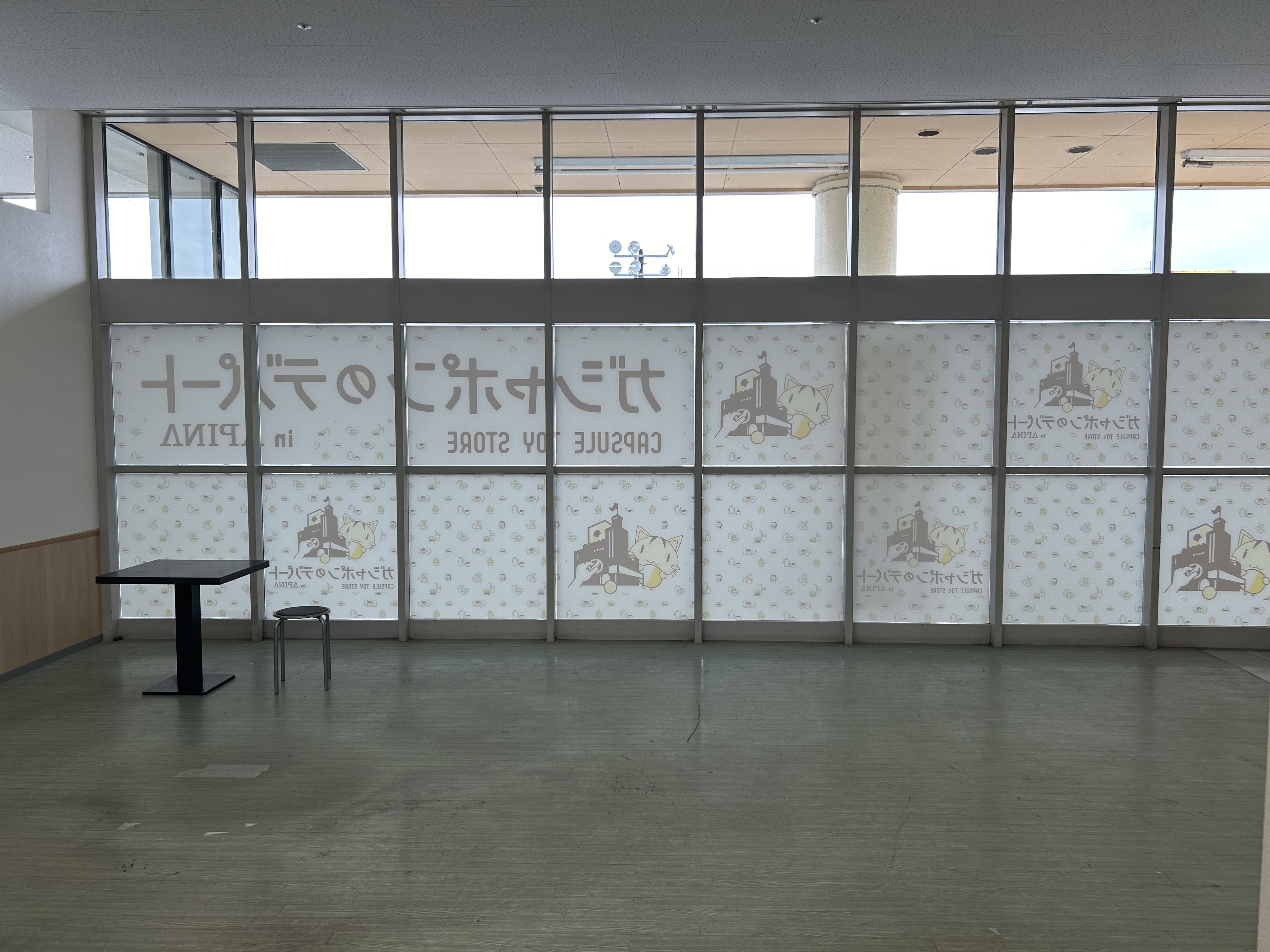 【メガセンタートライアル善通寺店】商品販売・販促プロモーションで利用可能な西松屋 横のイベントスペース ※買取催事NG