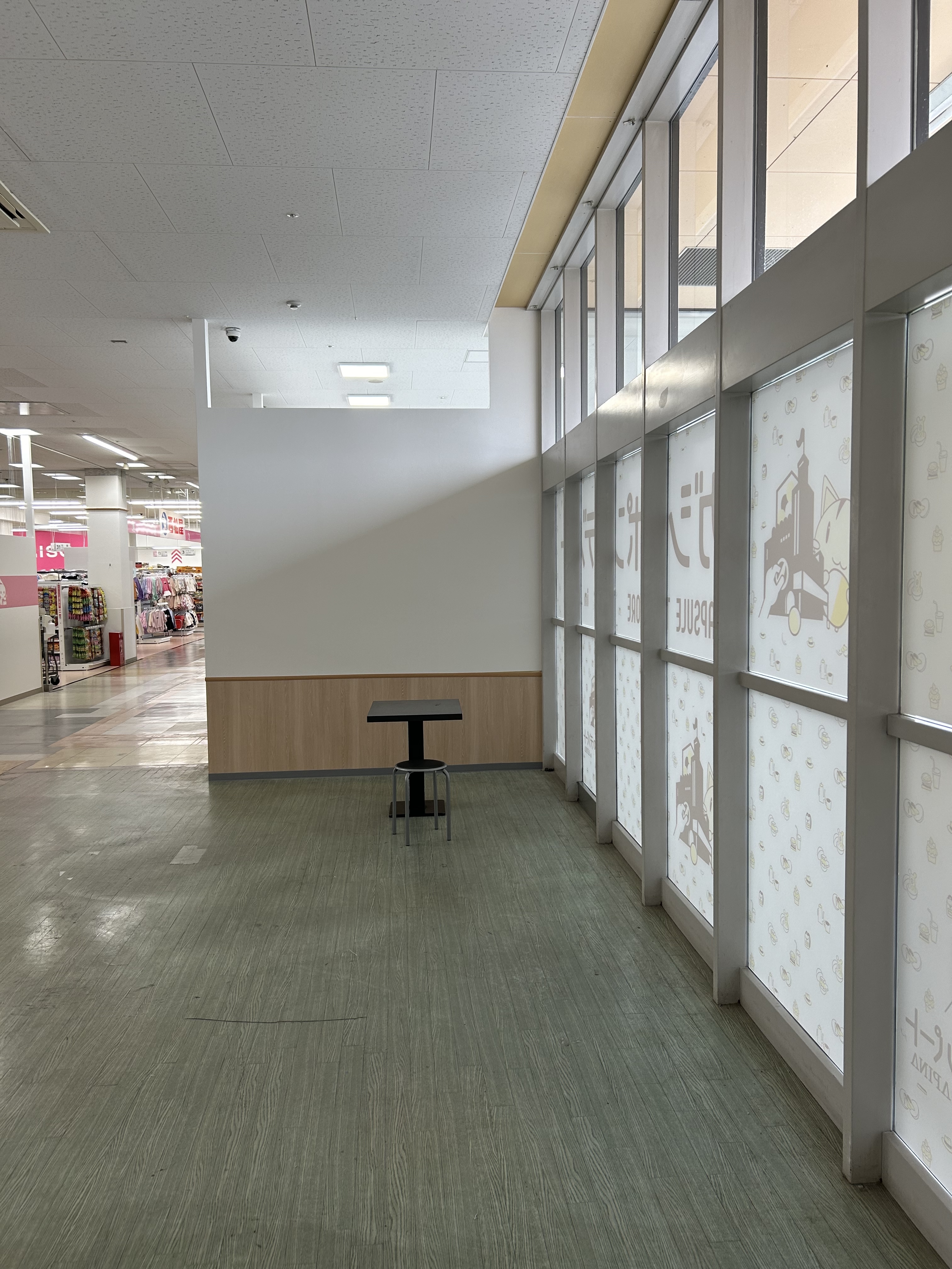 【メガセンタートライアル善通寺店】商品販売・販促プロモーションで利用可能な西松屋 横のイベントスペース ※買取催事NG