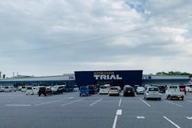 【スーパーセンタートライアル周南店】【ポーチ前:右側(L)】食物販やPR活動が可能なトライアルマルシェ(キッチンカー/テント・スペース)