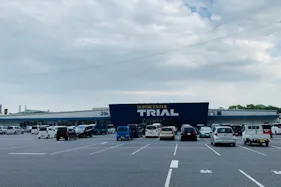 【スーパーセンタートライアル周南店】【ポーチ前:右側(L)】食物販やPR活動が可能なトライアルマルシェ(キッチンカー/テント・スペース)