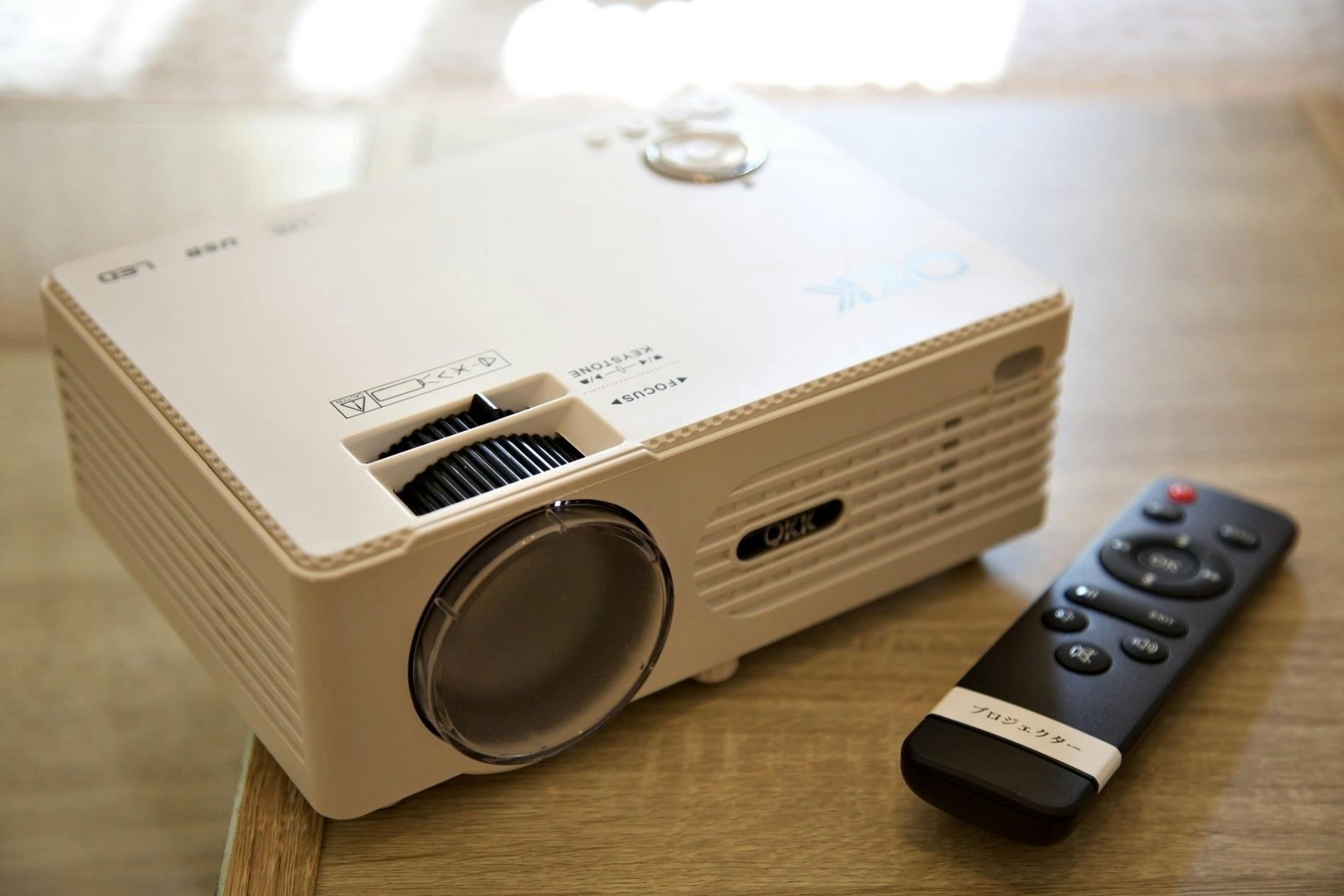 プロジェクター