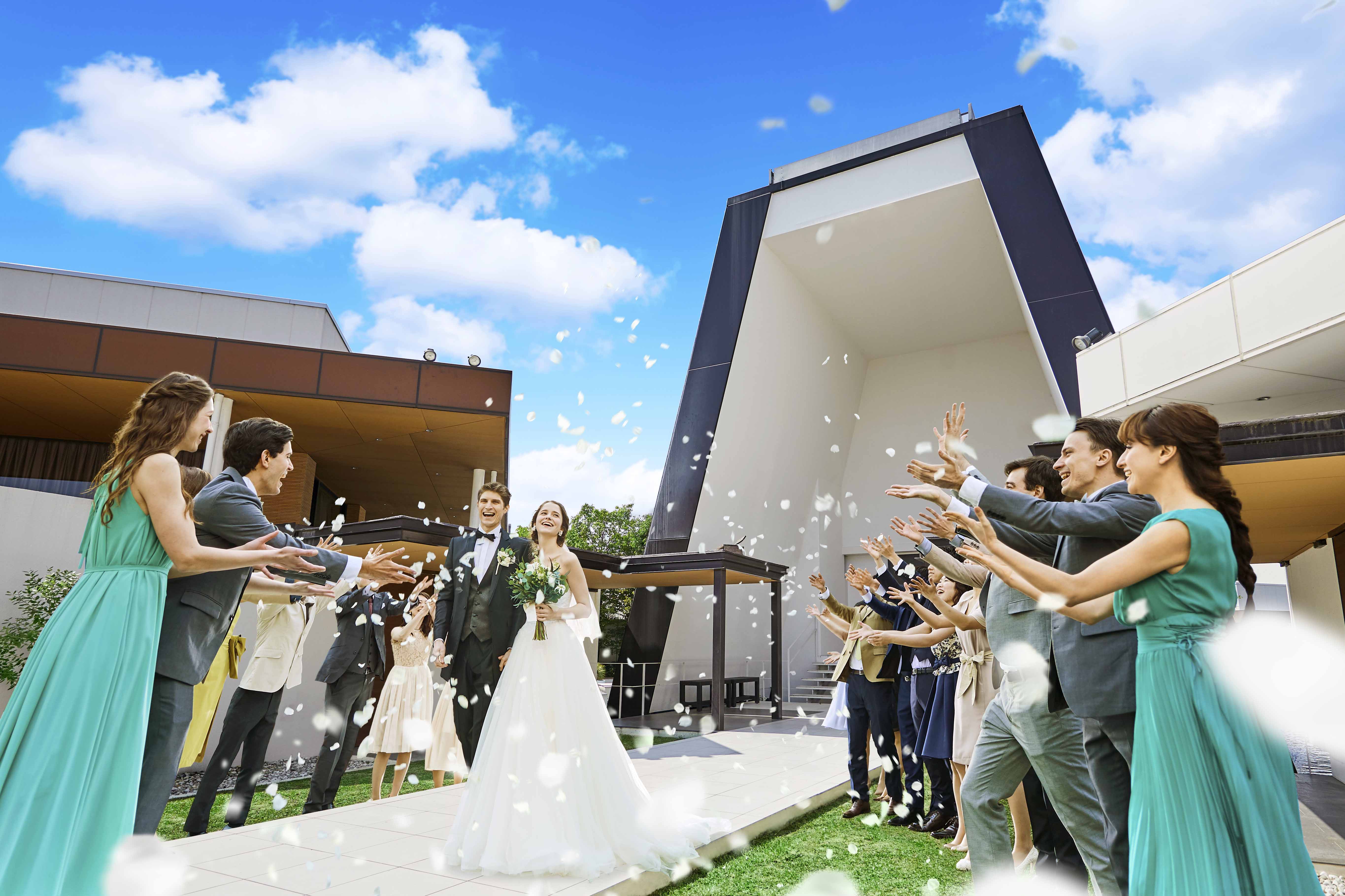 【佐賀清和学園通り】講演会やセミナーなどの登壇イベントからワークショップまで、幅広い用途で活用できるイベントスペース（チャペル）の画像3