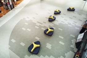 【イオンモール京都桂川】1階 川の広場