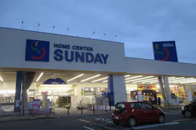 【サンデー矢本店】メインレジ前スペース 食物販やプロモーション等の出店に最適なホームセンター店内のイベントスペース