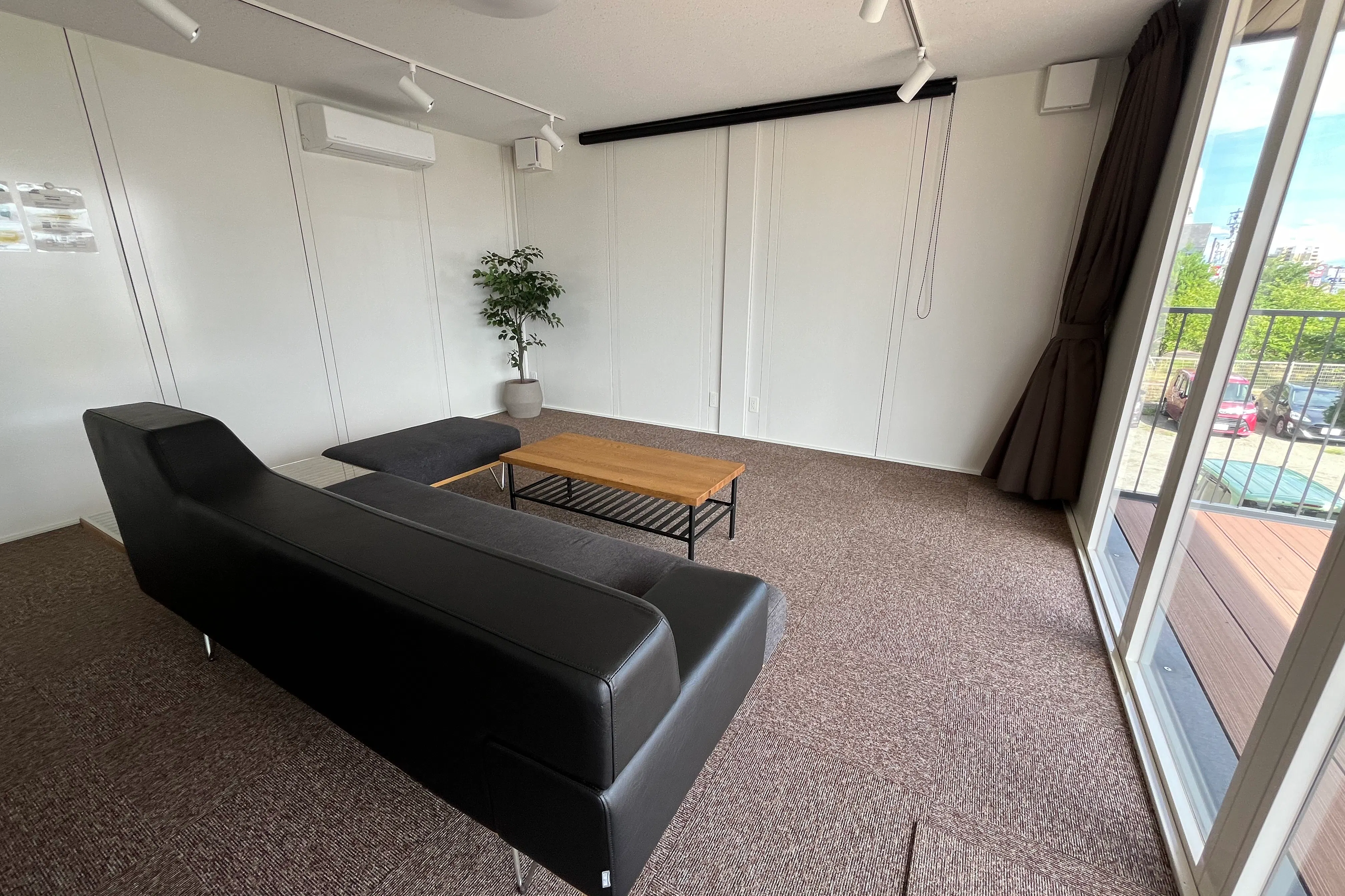 【福島県郡山市】自主企画マルシェやワークショップに最適なお手頃価格のレンタルスペース「Living1」/敷地全体の貸切イベント開催も可能!