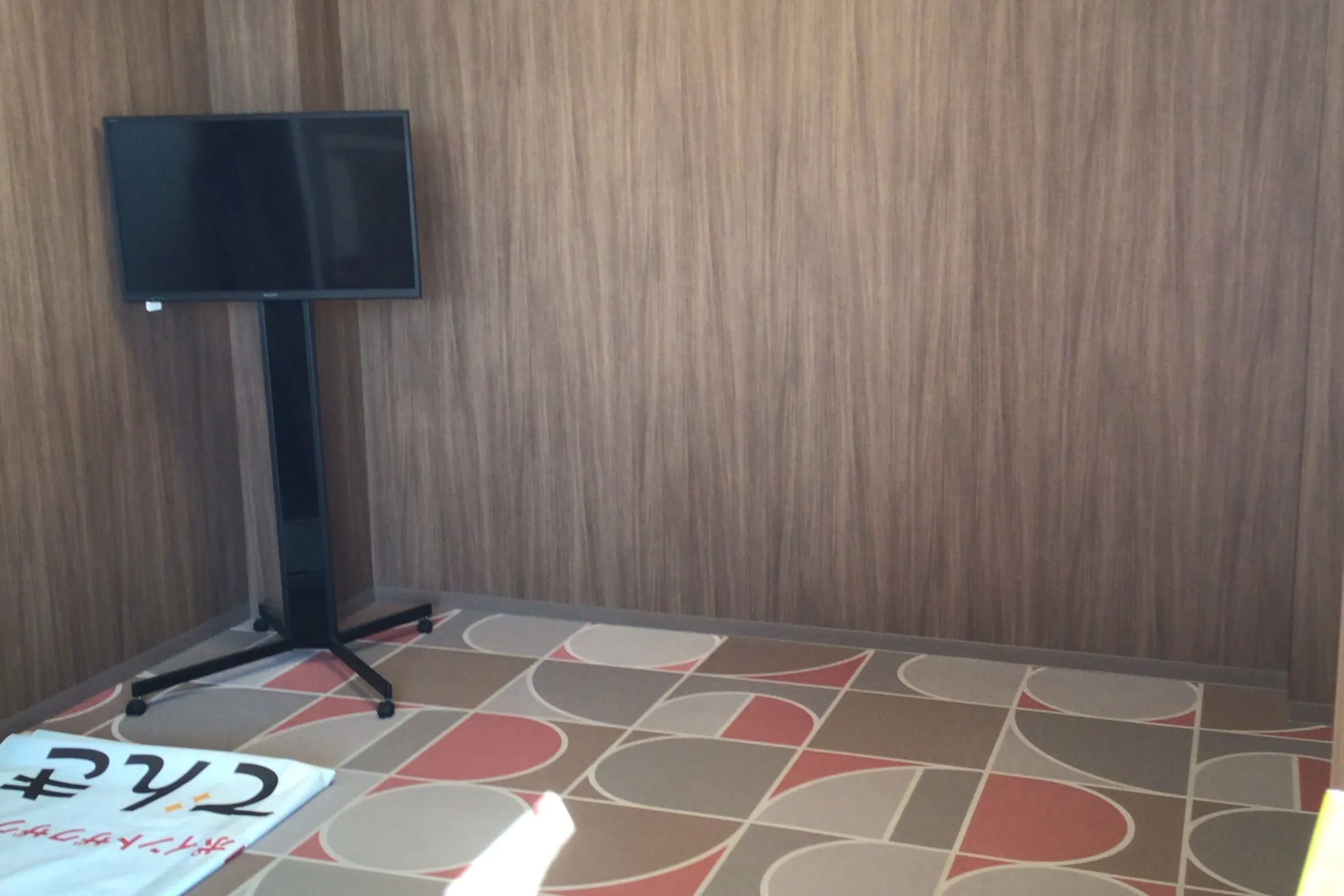 【ドコモショップ三和店】ポップアップストアやプロモーションイベントに適したドコモショップ三和店内のイベントスペース