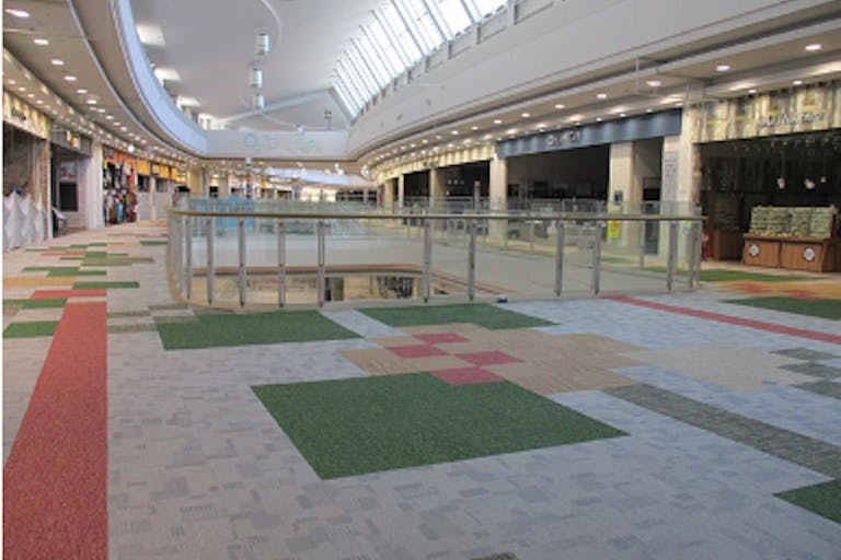 【イオンモール羽生】グローバルワーク前ブリッジの画像1