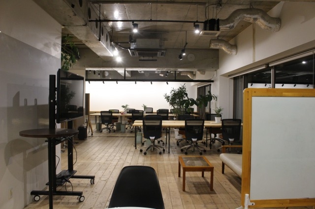 ホワイトボードやディスプレイなどレンタル什器など多く取り揃えています。