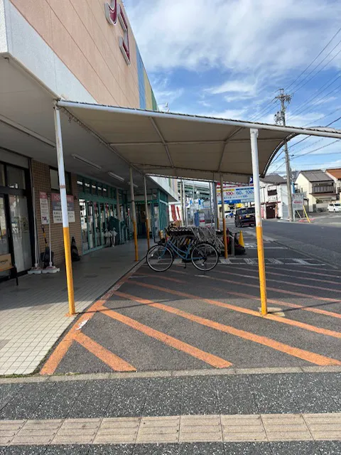 【ナフコトミダ熱田店】販促プロモーションに最適な軒下スペース