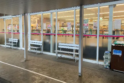 【アルク三田尻店】プロモーションイベントに最適なスーパーの店頭軒下イベントスペース