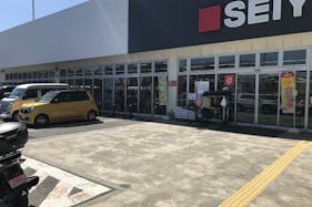 【西友 辻堂店】1階正面入口前 プロモーション用途や物販、食物販のポップアップストアに最適なスーパー店内催事イベントスペース