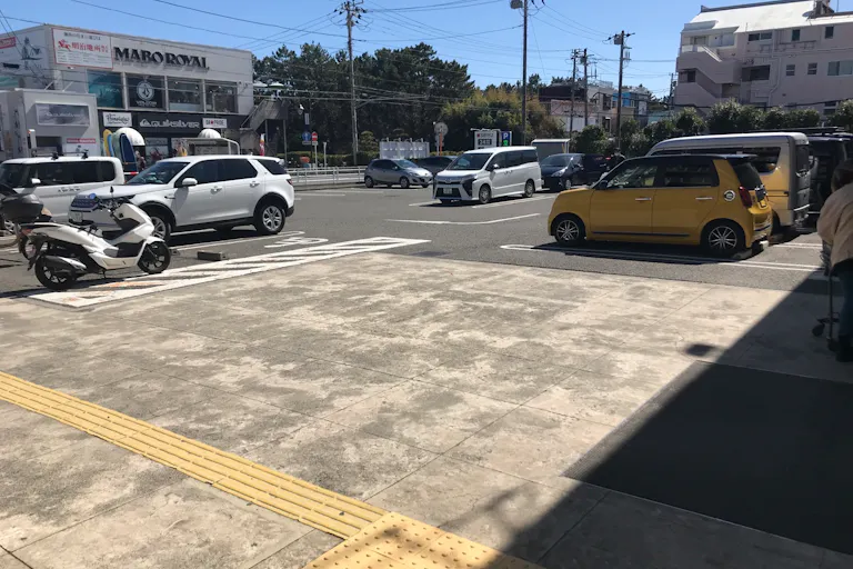 【西友 辻堂店】1階正面入口前 プロモーション用途や物販、食物販のポップアップストアに最適なスーパー店内催事イベントスペースの画像2