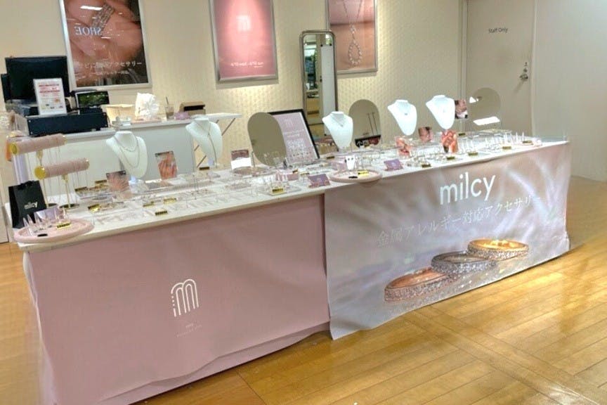 【上野マルイ】2階 パブリックスペース【物販・PR】エスカレーター正面の好立地コンパクトスペース