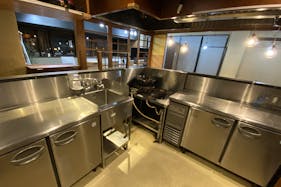 【戸田公園駅2分】パーティー利用が可能な居酒屋だった場所がそのまま使えるスペース