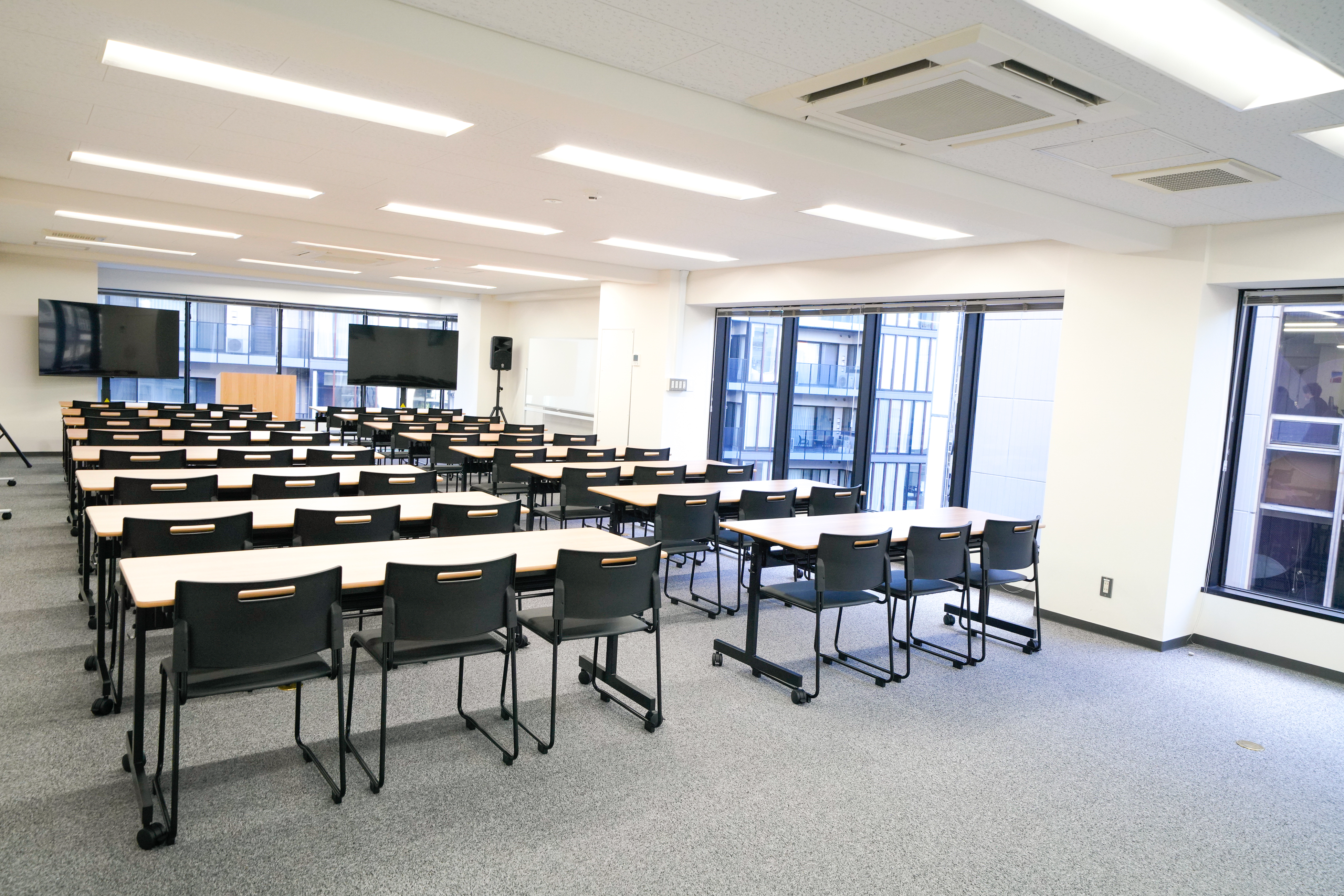 会議室でセール販売の会場におすすめなスペースを探す