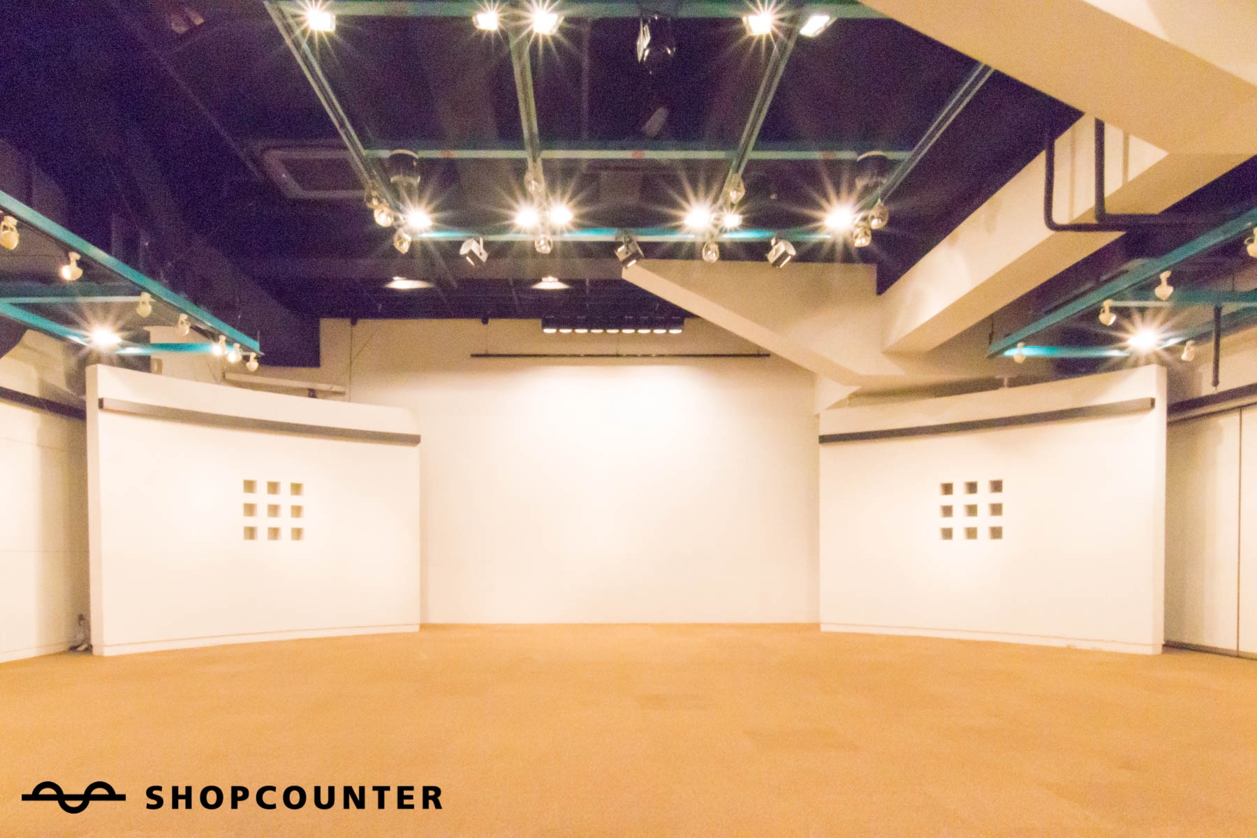 プロジェクター完備のイベントスペース特集